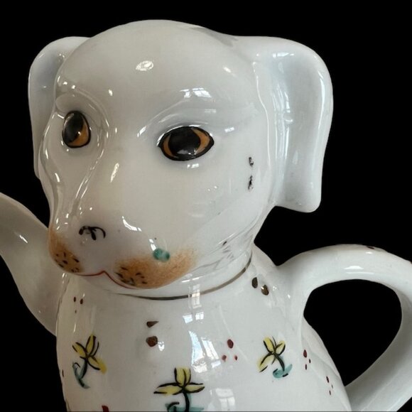 Vintage Ceramic White Puppy Dog Teapot / Creamer 5-3/4" Tall Raised Paw Spout - Picture 13 of 13